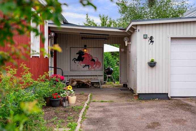7 rum kedjehus på Hovtångsvägen 12 Valsätra, Uppsala kommun - bild 3