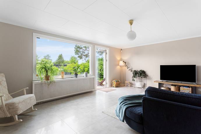 4 rum villa på Balingsnäsvägen 42 Balingsnäs, Huddinge kommun - bild 1