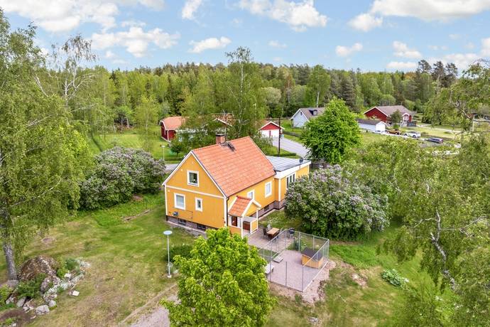 10 rum villa på Nyborg 1 Husby-långhundra, Knivsta kommun - bild 4