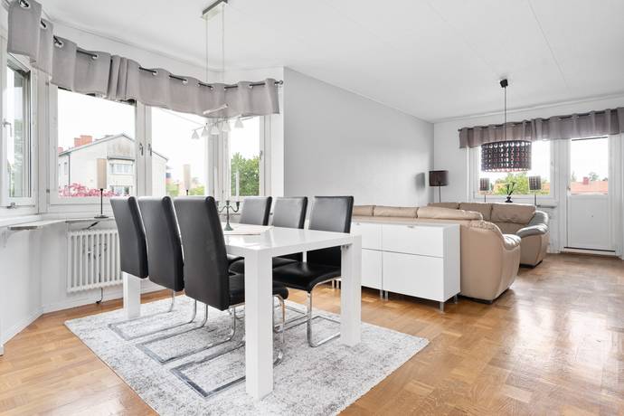 2 rum lägenhet på Hallänningsgatan 19B Rävåsen, Karlskoga kommun - bild 1