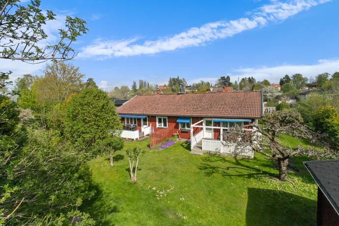 5 rum Villa på Klasrovägen 57B Häggvik Sollentuna kommun - bild 2
