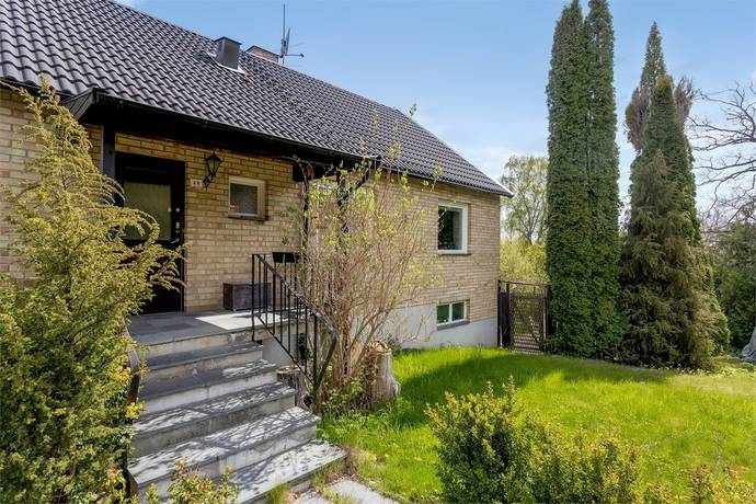 7 rum villa på Björkhagsvägen 48 Duvbo, Sundbybergs kommun - bild 5