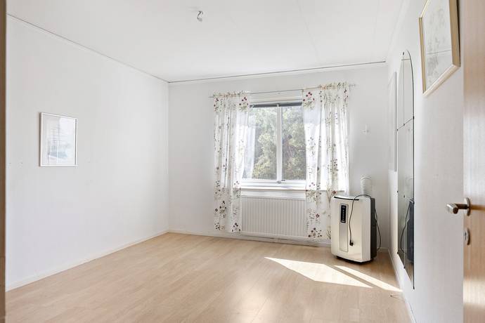 5 rum Radhus på Norrholmsgränd 1 Skärholmen Stockholms kommun - bild 26