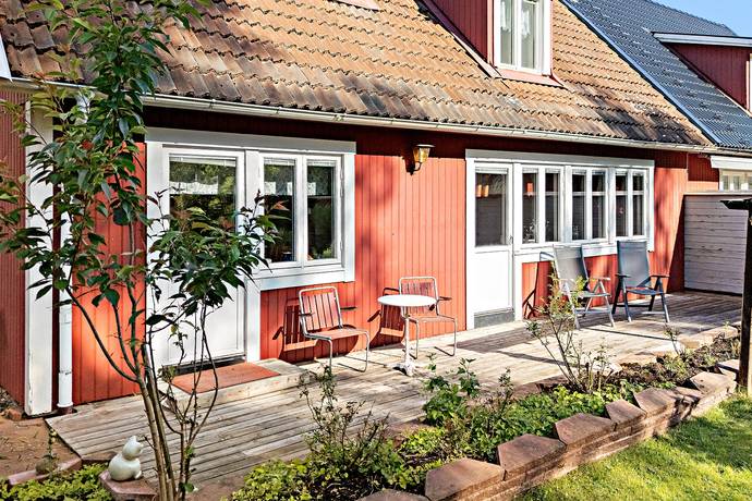 6 rum villa på Smultronvägen 20 Nykvarn, Nykvarns kommun - bild 1