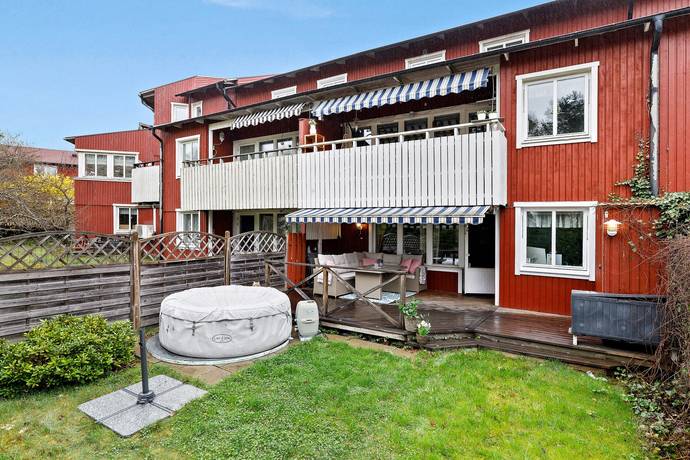 7 rum radhus på Siriusgatan 69 Steninge, Sigtuna kommun - bild 1