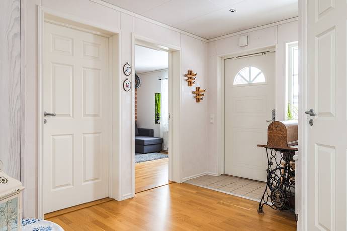 4 rum Villa på Vattugatan 25A Östra Mjölby kommun - bild 5