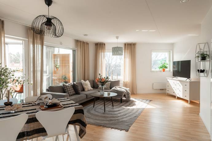 3 rum lägenhet på Smörblomsgatan 5 Gideonsberg, Västerås kommun - bild 1