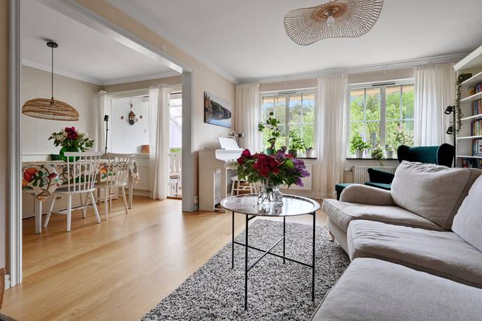 7 rum radhus på Stora Brännbovägen 46 Brännbo, Sigtuna kommun - bild 2