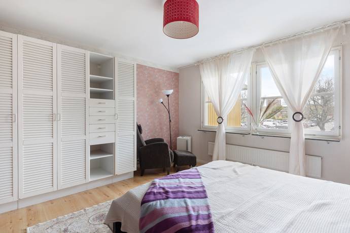 3 rum Radhus på Nykarlebygatan 11 Akalla Trädgårdsstad Stockholms kommun - bild 21