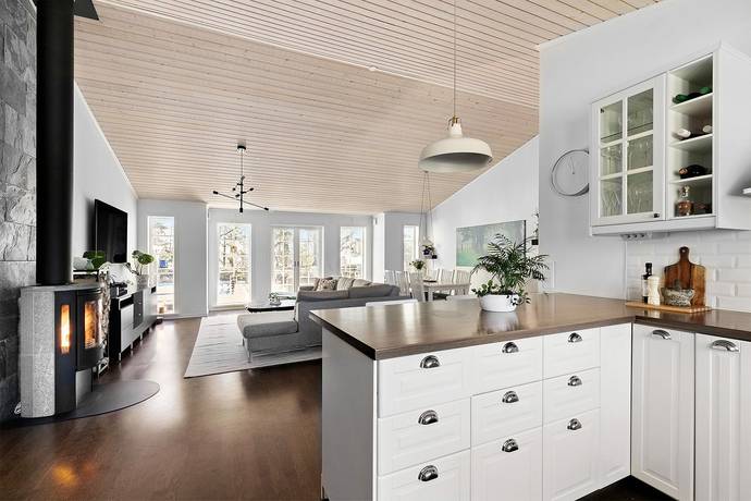 6 rum villa på Lötbacken 10 Åkers Styckebruk, Strängnäs kommun - bild 3