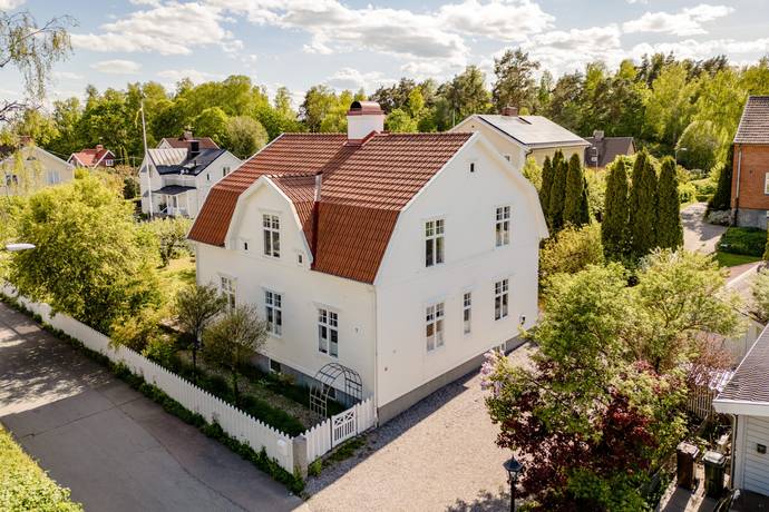 7 rum villa på Annedalsgatan 2 Annedal, Västerås kommun - bild 2