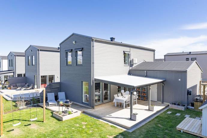 5 rum kedjehus på Lansgatan 3 Mantorp, Mjölby kommun - bild 1