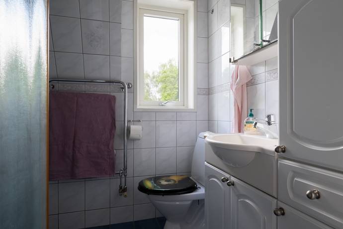 8 rum Villa på Tungelstavägen 106 Västerhaninge Haninge kommun - bild 28