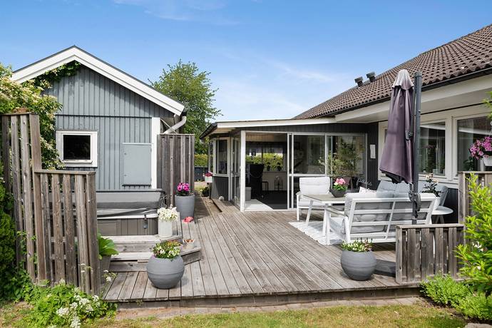 6 rum villa på Brantaforsvägen 25 Kallinge, Ronneby kommun - bild 1