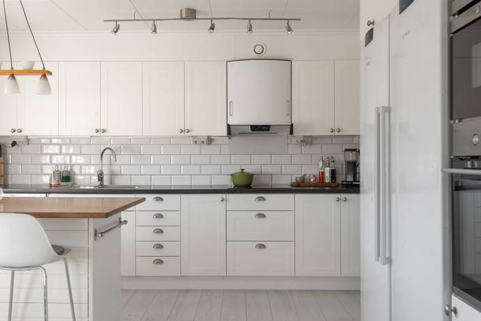6 rum Villa på Teggatan 35 Korsta Kumla kommun - bild 2