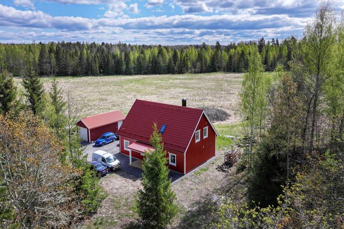 6 rum gård med jordbruk på Stärte 310 Östervåla, Heby kommun - bild 2