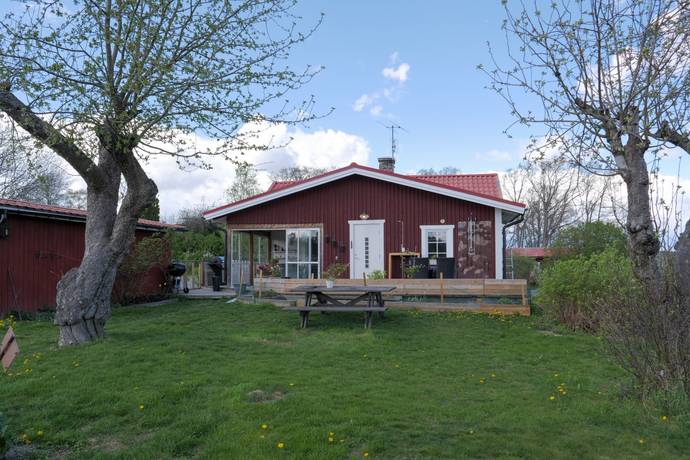 3 rum villa på Adolfsberg Liljelund 2 Stallarholmen, Strängnäs kommun - bild 1