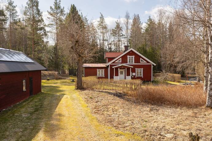 6 rum villa på Vigelsbo gruvor 18 Österbybruk, Östhammars kommun - bild 1