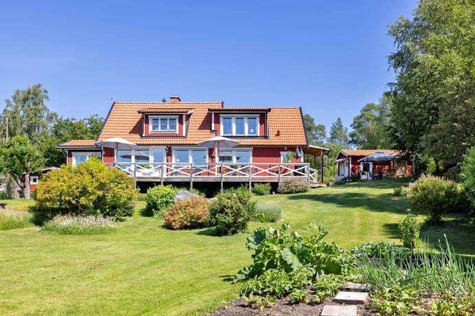 6 rum villa på Vreta strandväg 50 Vreta, Uppsala kommun - bild 1