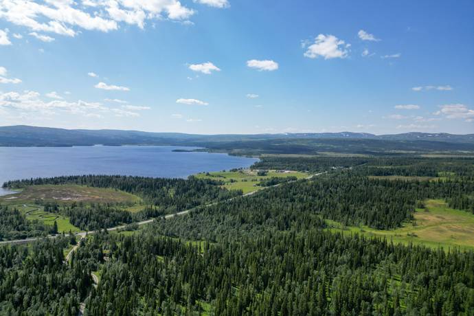 gård med jordbruk på Medstugan 1:64 Duved, Åre kommun - bild 2