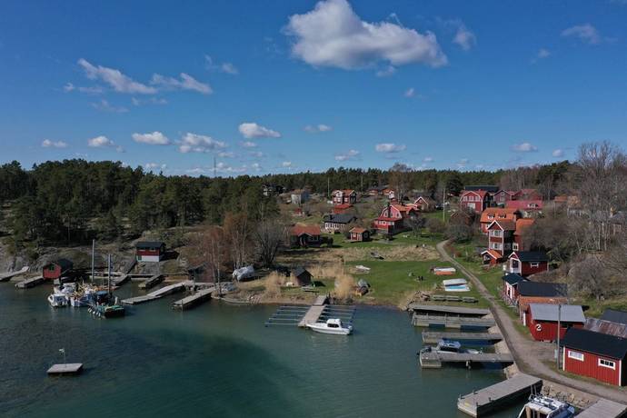 Möja Långvik 222 i Långvik/Möja, Värmdö kommun - Fritidsboende till ...