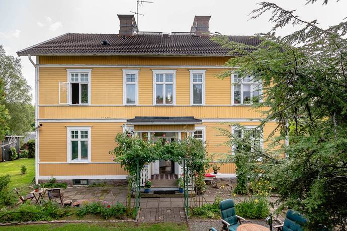 Järnvägsgatan 11, Malmköping, Flens kommun
