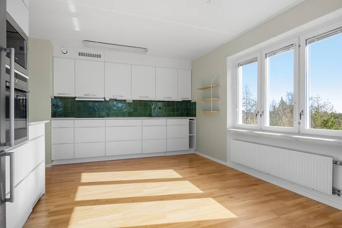 3 rum Lägenhet på Bergmossevägen 23, vån 2 Gustavsberg Holmviksskogen Värmdö kommun - bild 3