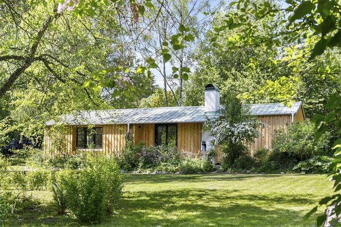 5 rum vinterbonat fritidshus på Annelötsvägen 57 Grödinge, Botkyrka kommun - bild 1