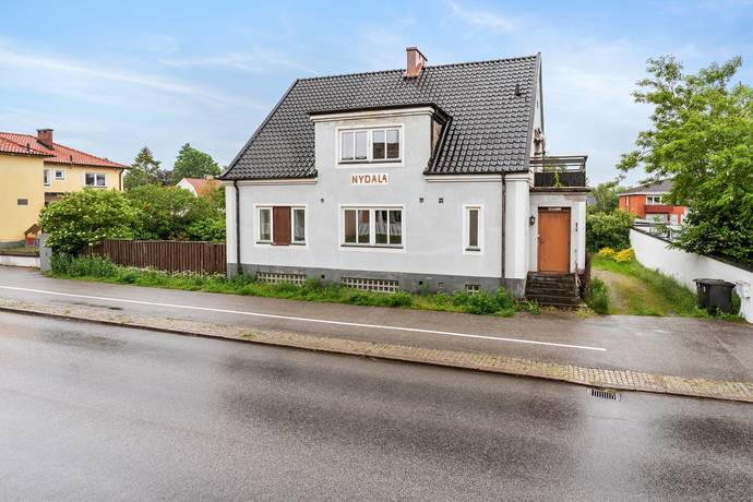 8 rum Villa på Åsumsgatan 4 Sjöbo Sjöbo kommun - bild 1