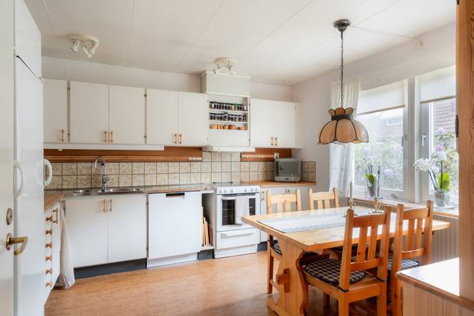 5 rum kedjehus på Persiljestigen 43 Arnö, Nyköpings kommun - bild 2