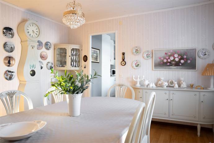 7 rum Villa på Uddbergsvägen 6 Uggelbo Fagersta kommun - bild 13