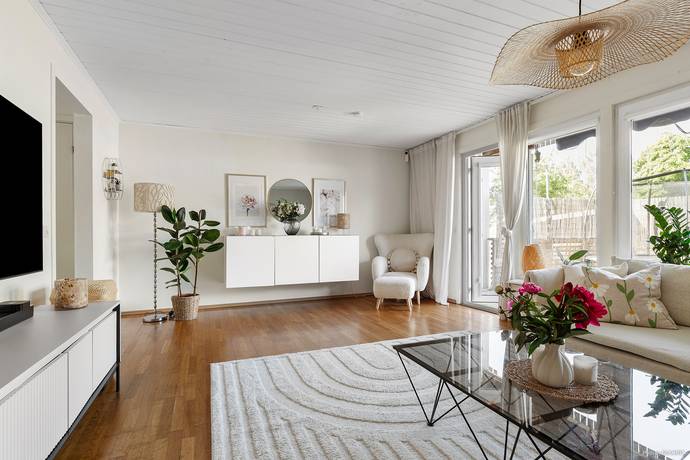 5 rum radhus på Fajansstigen 48 Brunna, Upplands-Bro kommun - bild 3