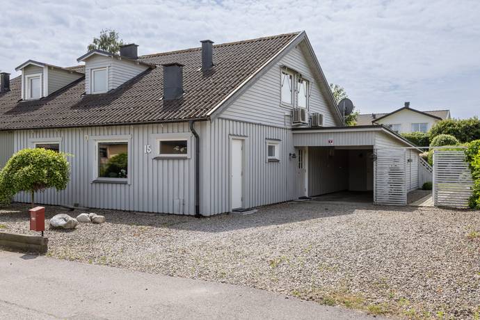 5 rum villa på Prästholmsvägen 15 Falkvik, Sölvesborgs kommun - bild 1