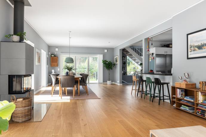 8 rum Villa på Västerskärsringen 41B Svinninge Österåkers kommun - bild 8