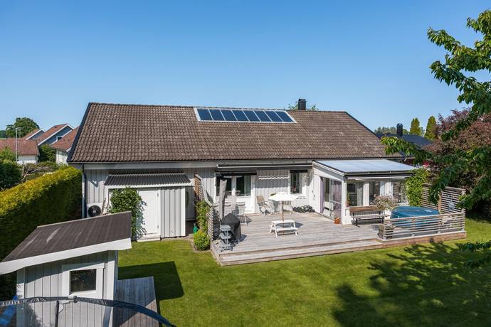 4 rum villa på Hässlebergsvägen 112 Hallsberg, Hallsbergs kommun - bild 1