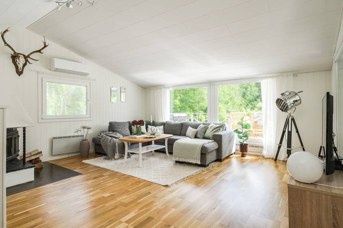 4 rum Vinterbonat fritidshus på Andstigen 7 Bränntorp Finspångs kommun - bild 10