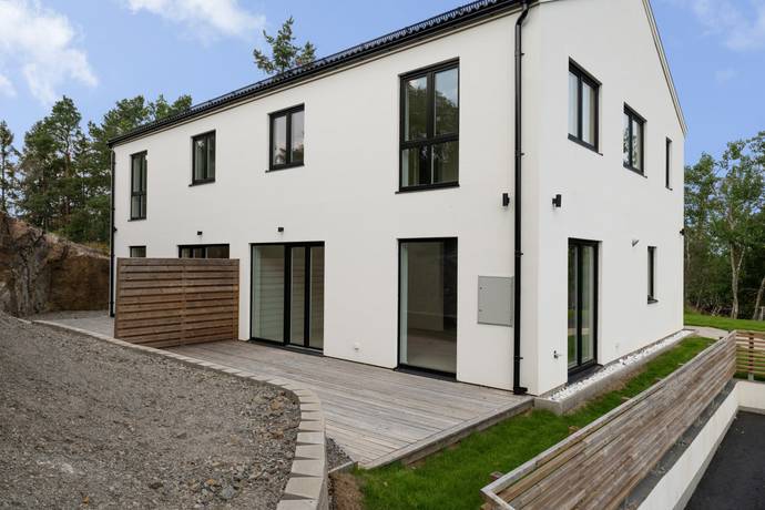 5 rum parhus på Lövdalsvägen 8B Segeltorp, Huddinge kommun - bild 3