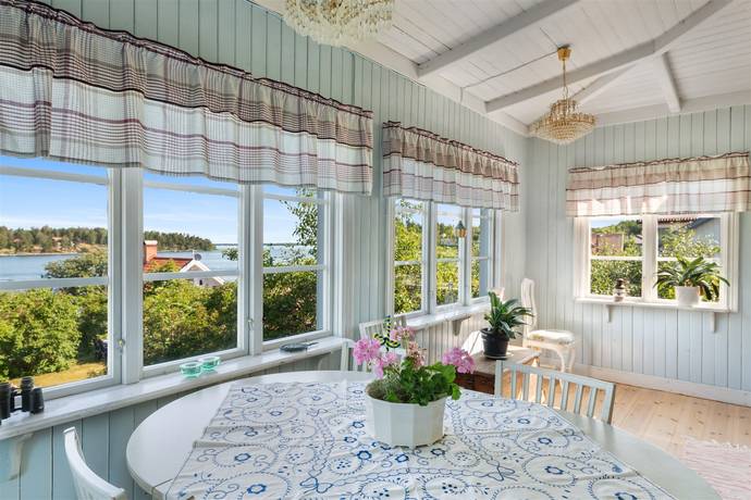 5 rum vinterbonat fritidshus på Holmbergsbacken 20 Yxlan - Köpmanholm, Norrtälje kommun - bild 5