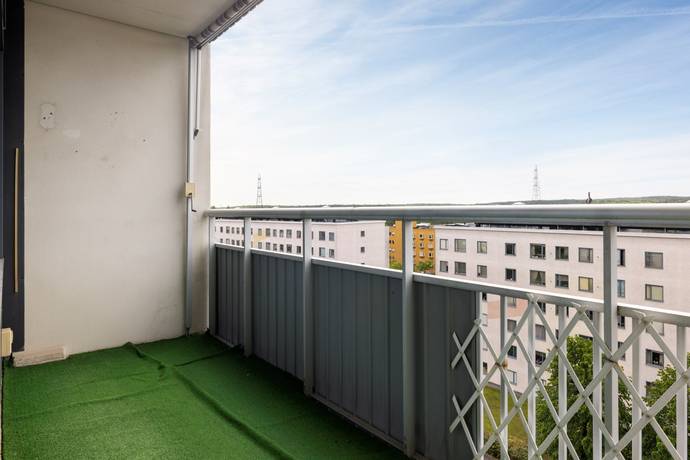 4 rum lägenhet på Äspholmsvägen 23, vån 6 Skärholmens Centrum, Stockholms kommun - bild 4