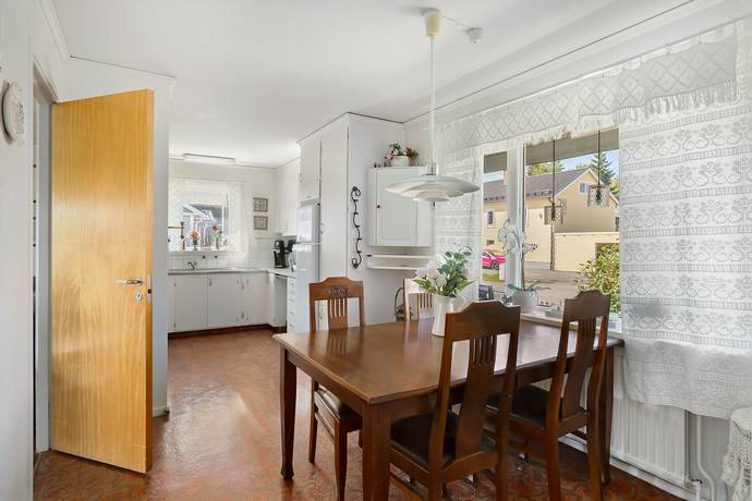4 rum villa på Slåttervägen 17 Bondsjöhöjden, Härnösands kommun - bild 2