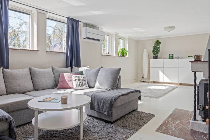 6 rum villa på Ollonvägen 22 Svalsta, Nyköpings kommun - bild 2