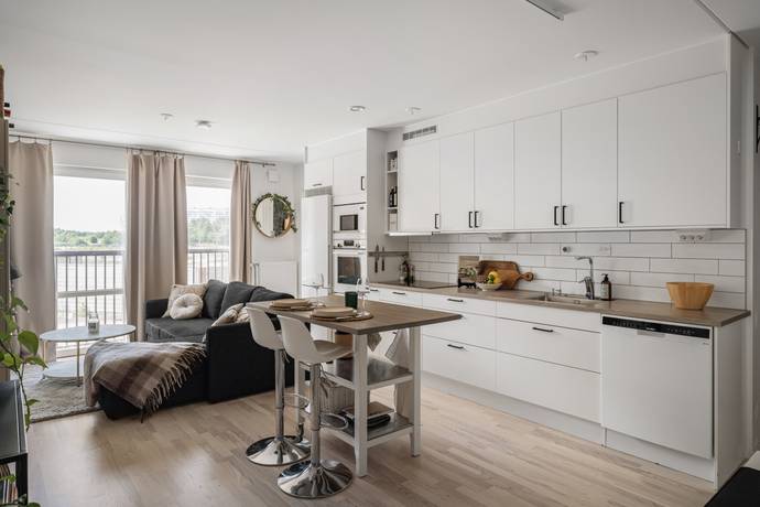 2 rum lägenhet på BOULEVARDEN 91 Täby Park, Täby kommun - bild 1