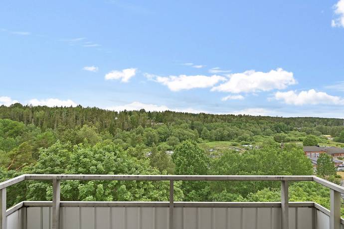 Säterbacken 8, Skogås, Huddinge kommun
