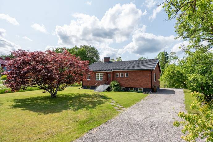 4 rum villa på Vintrosavägen 4 Vintrosa, Örebro kommun - bild 1