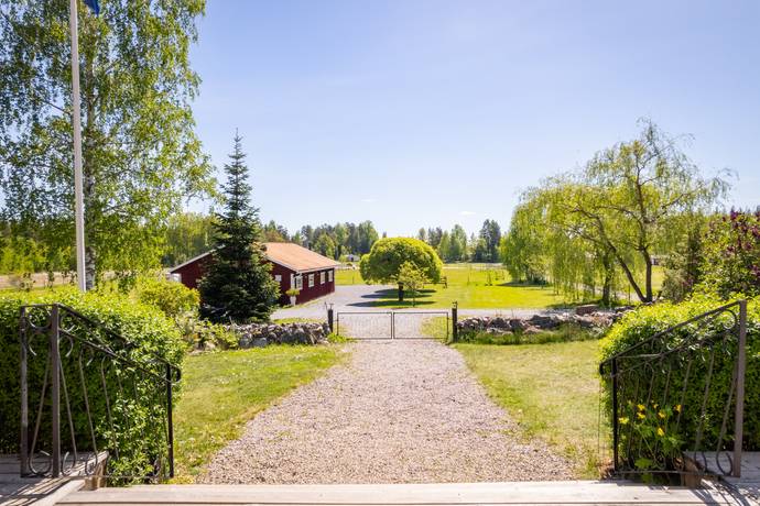 5 rum gård med jordbruk på Åkerby Nygård Åkerby, Eskilstuna kommun - bild 5