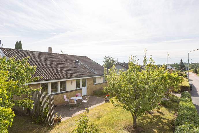 5 rum villa på Backgatan 1 Ödeshög, Ödeshögs kommun - bild 1