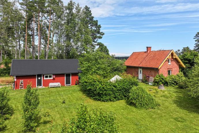 3 rum vinterbonat fritidshus på Slädekärr 210 Slädekärr, Åmåls kommun - bild 1