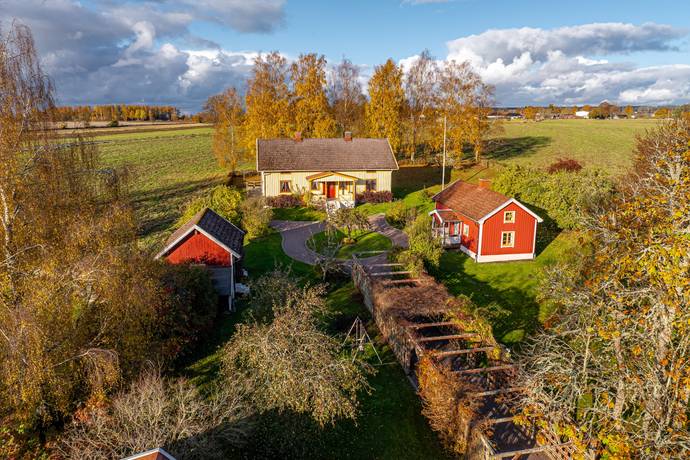 Hornborga Ringagården 17, Broddetorp, Falköpings kommun