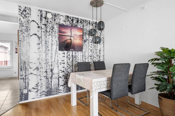 3 rum Lägenhet på Mjölnerbacken 21 Rissne Sundbybergs kommun - bild 7