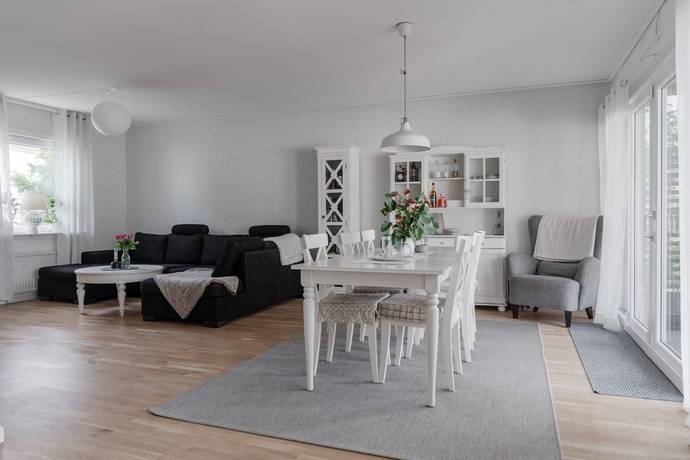 7 rum Villa på Änggatan 3 Axvall Skara kommun - bild 3